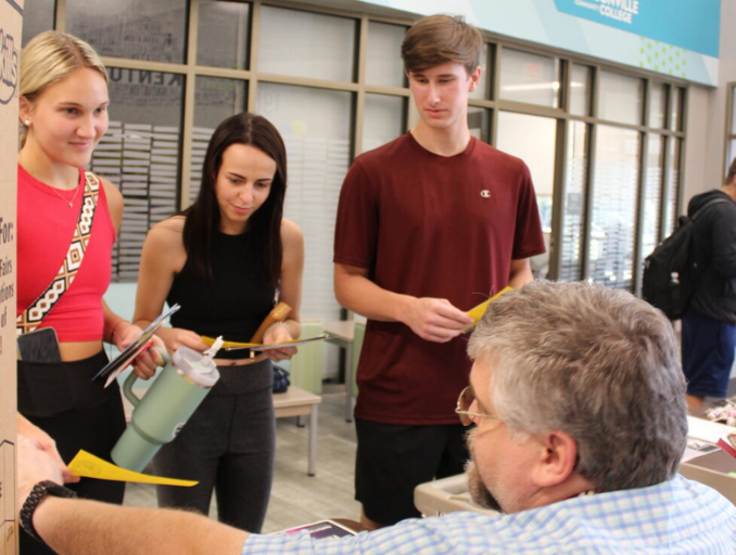 students learning about clubs